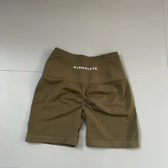 Alphalete Amplify Short - Picture 1 of 2